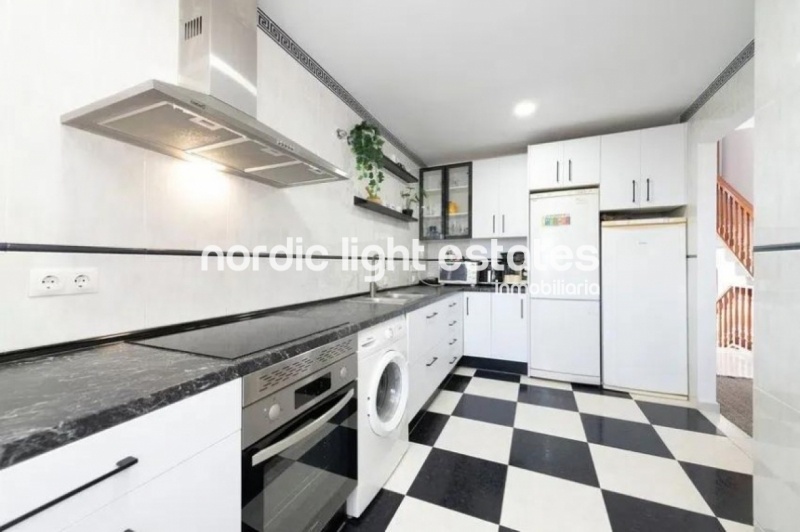 Precioso pareado con vistas impresionantes al mar