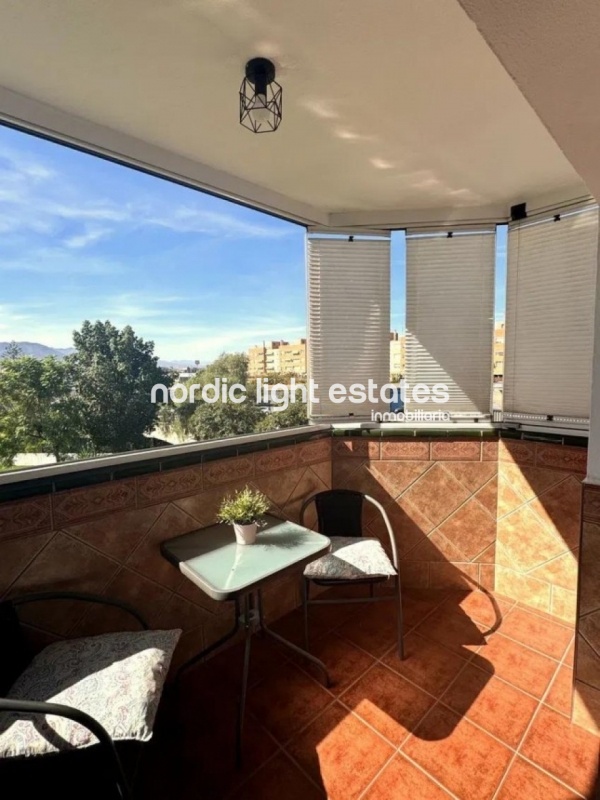 Amplio piso con plaza de parking y trastero