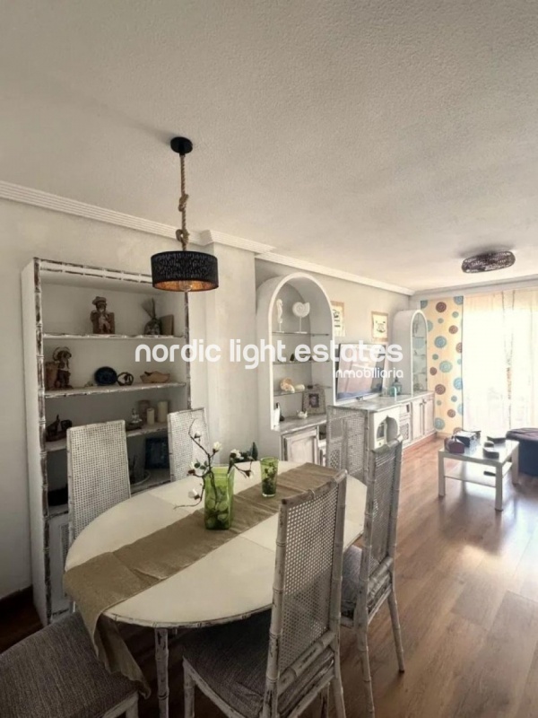 Amplio piso con plaza de parking y trastero