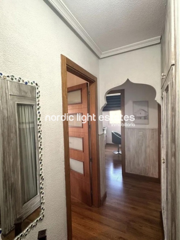 Amplio piso con plaza de parking y trastero