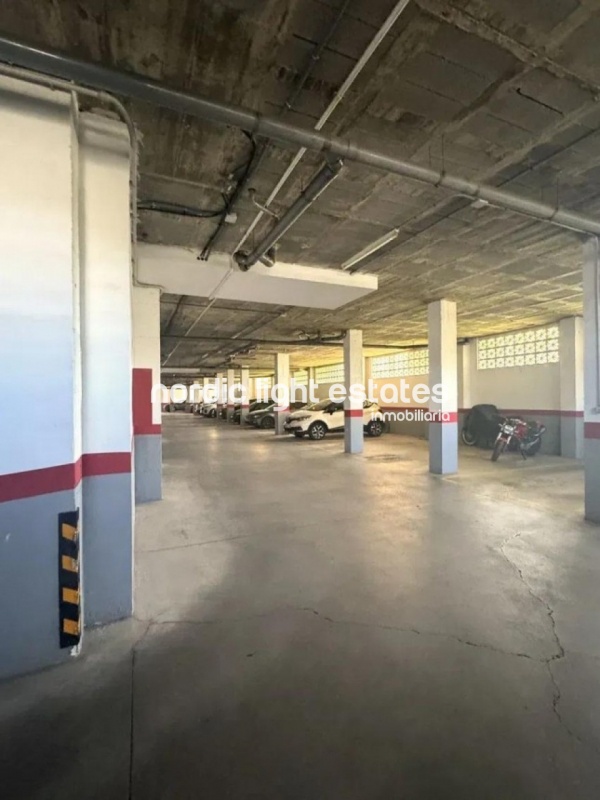 Amplio piso con plaza de parking y trastero