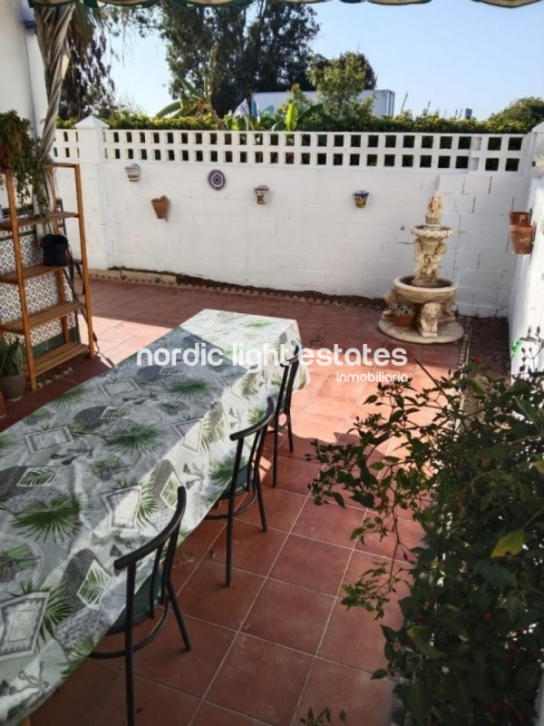 Pareado a solo 25 metros de la playa