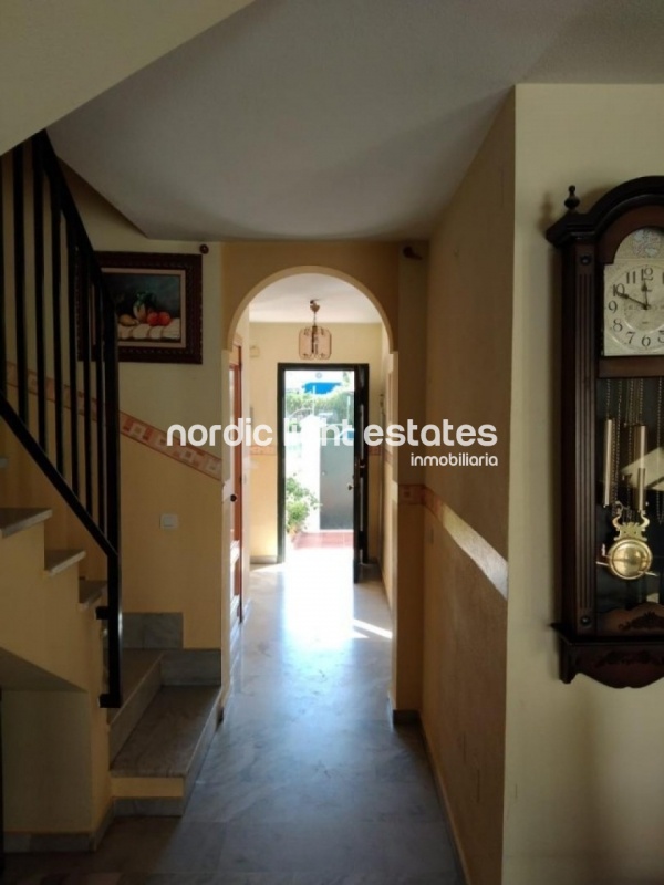 Pareado a solo 25 metros de la playa