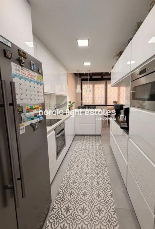 Elegante piso con parking y trastero