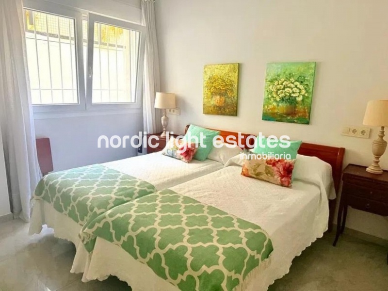 Renovated apartmenton the prestigious Paseo de reding