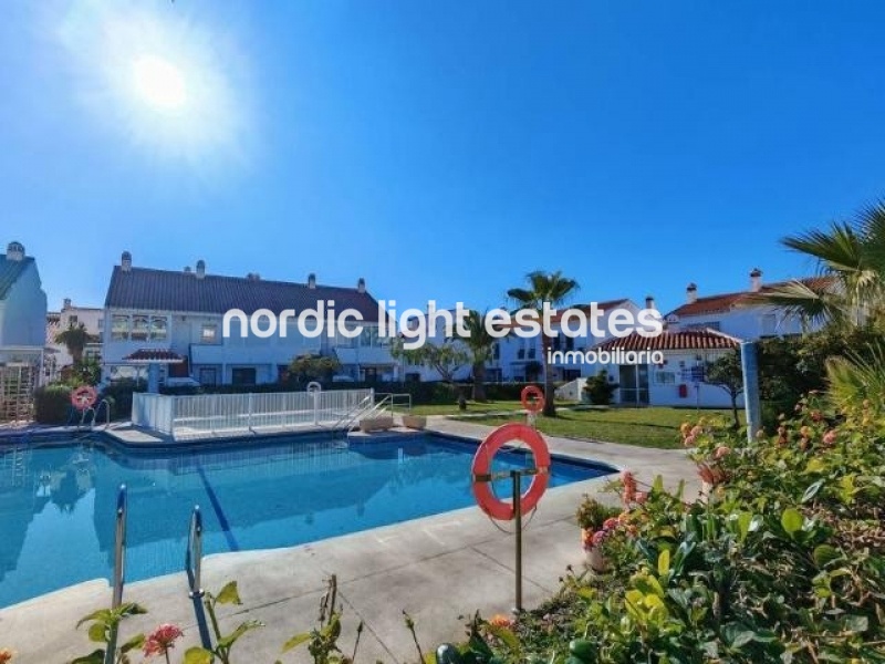 Moderno dúplex en Torrox Costa