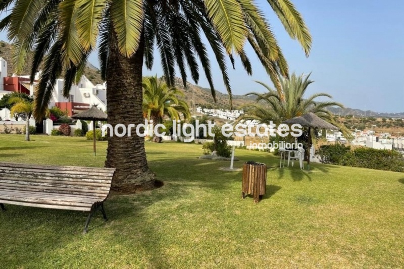 Casa reformada en Urb. Alhambra en Nerja