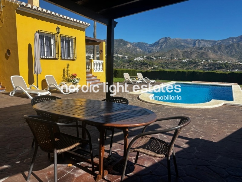 Winter rental 2025/26. Outstanding country villa in Nerja