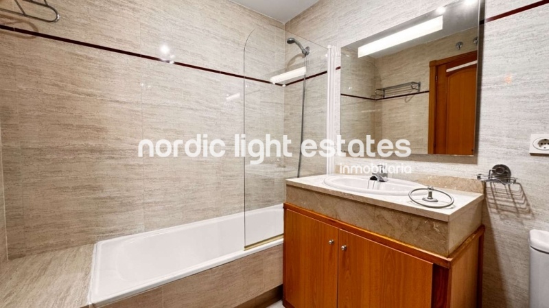 Gran piso muy cerca de la playa Torrecilla