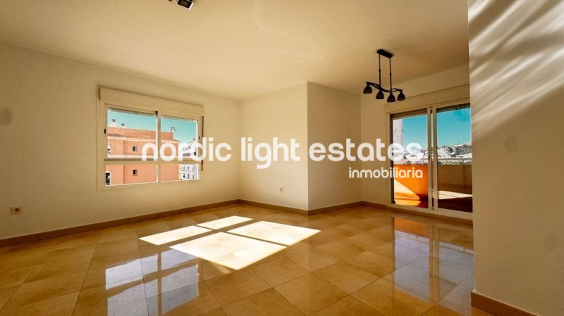 Gran piso muy cerca de la playa Torrecilla