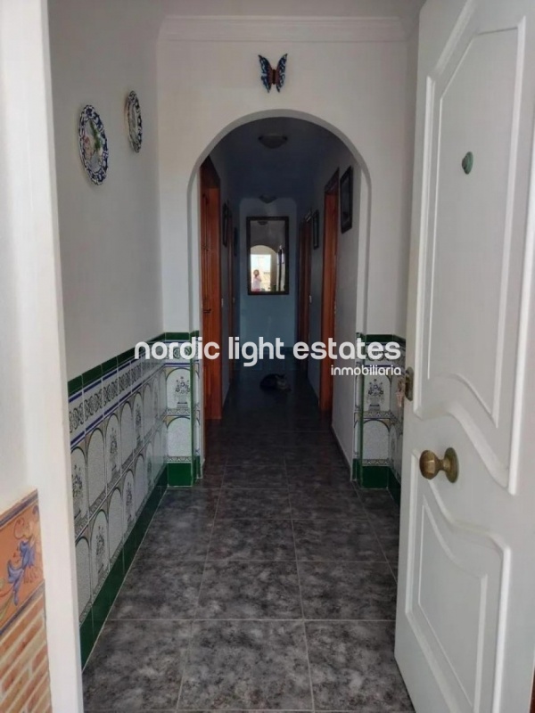 Casa pareada con 2 viviendas independientes