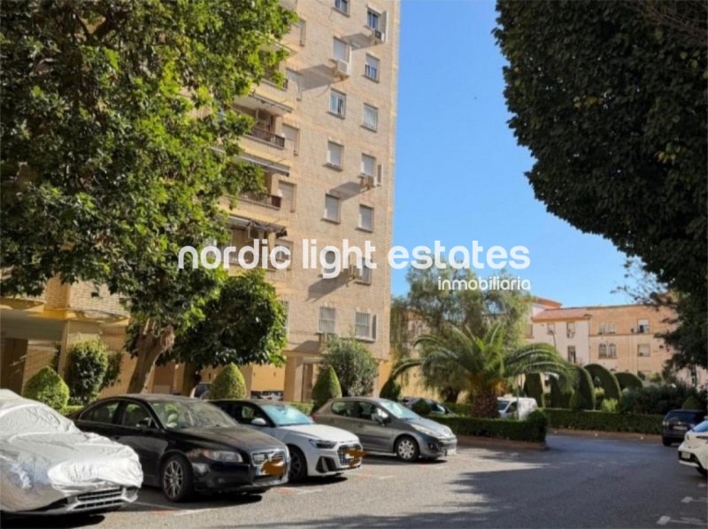 Gran piso de 4 dormitorios y parking