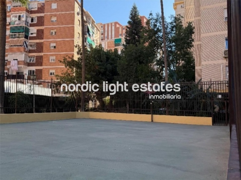 Gran piso de 4 dormitorios y parking