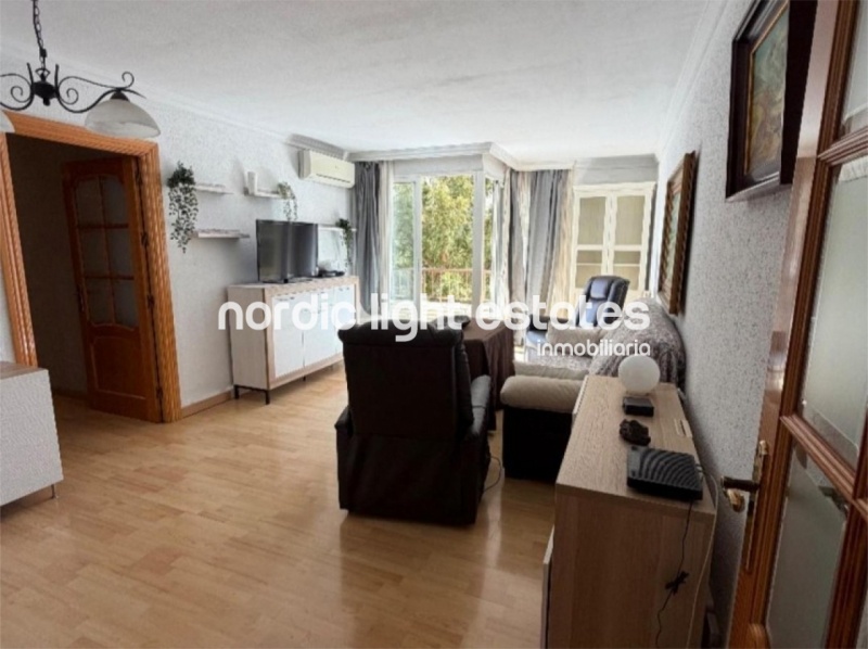 Gran piso de 4 dormitorios y parking