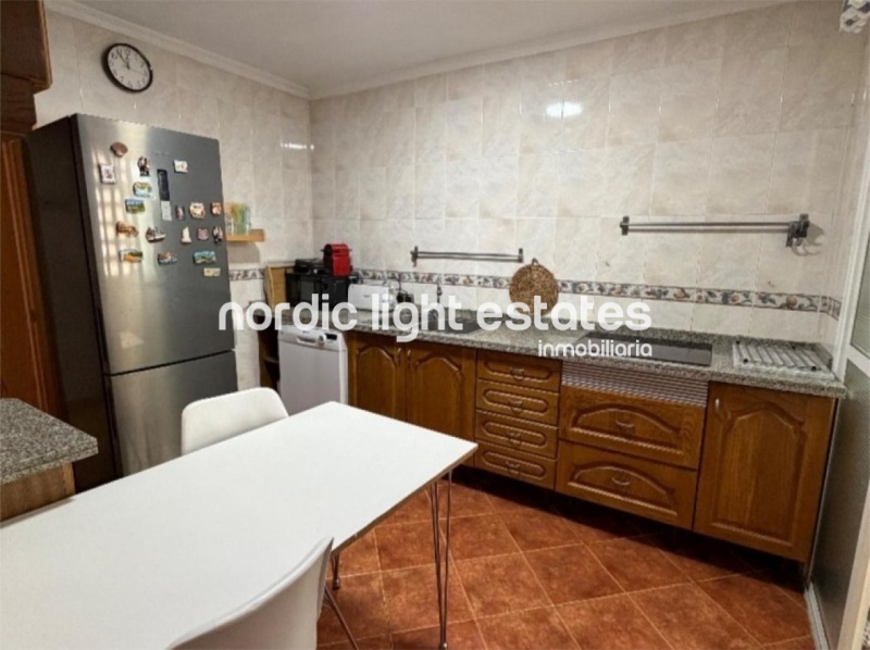 Gran piso de 4 dormitorios y parking