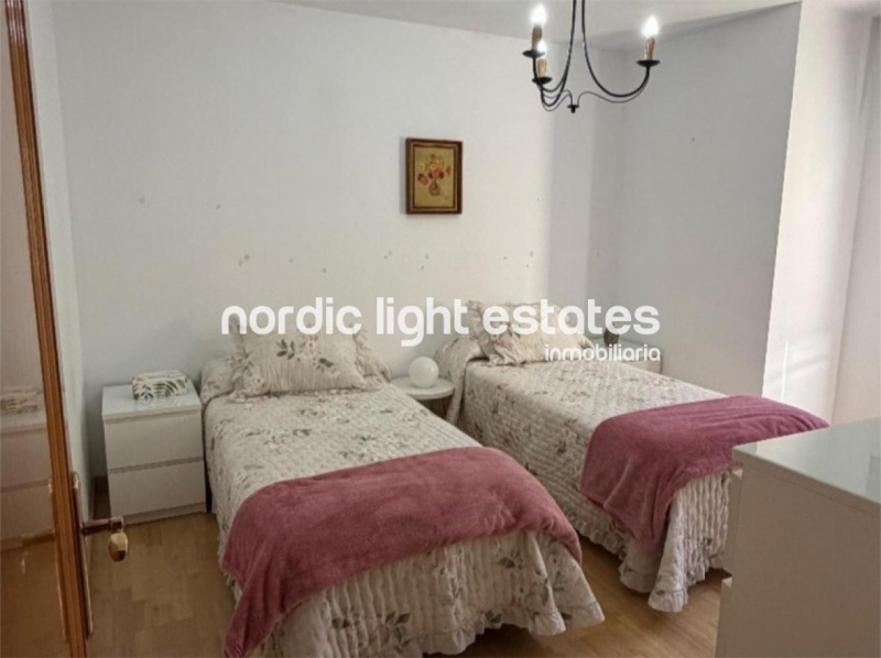 Gran piso de 4 dormitorios y parking