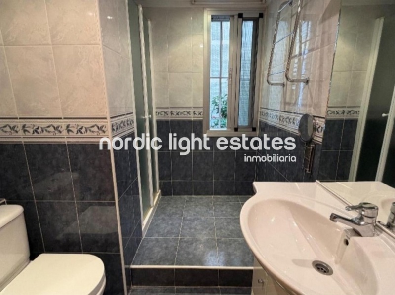 Gran piso de 4 dormitorios y parking