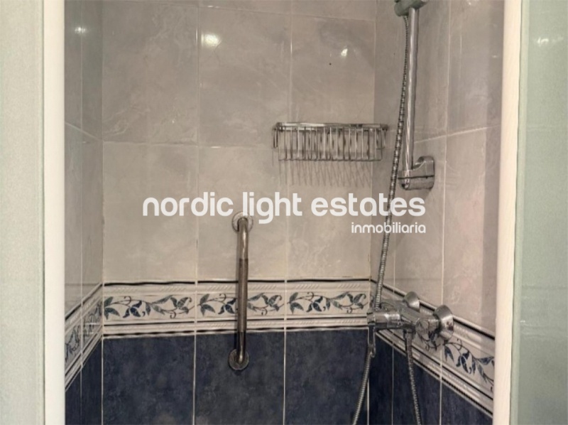 Gran piso de 4 dormitorios y parking