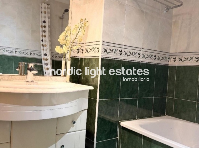 Gran piso de 4 dormitorios y parking