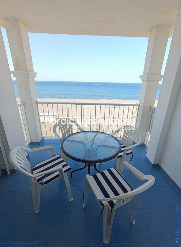 Vive frente al mar. Primera línea de la playa
