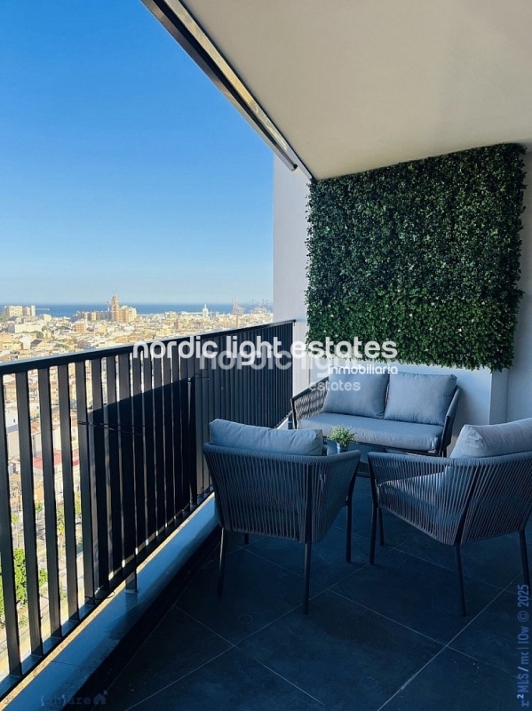 Excelente piso con parking privado, sala de cine, gimnasio, piscina