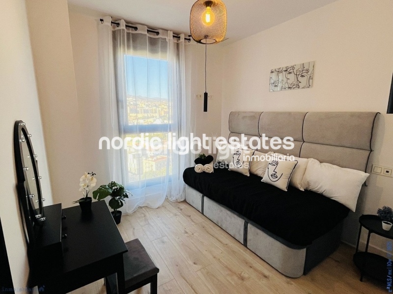 Excelente piso con parking privado, sala de cine, gimnasio, piscina