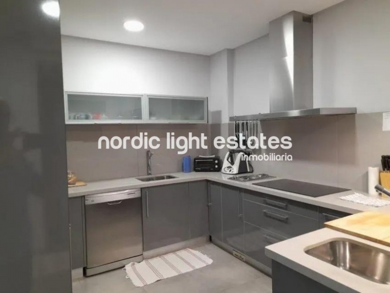 Luxury detached villa 6 beds, 5 baths 