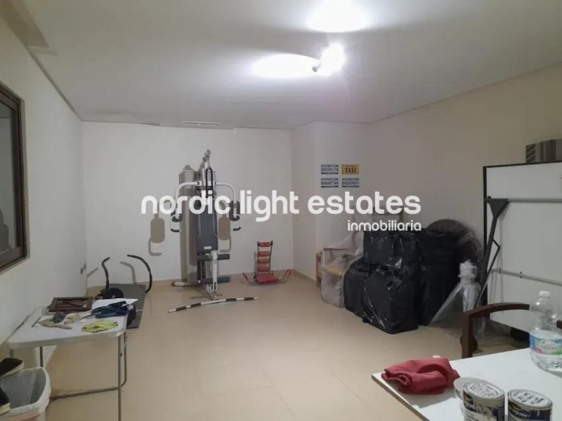 Luxury detached villa 6 beds, 5 baths 