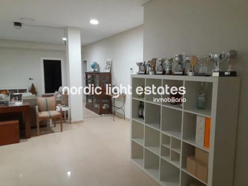 Luxury detached villa 6 beds, 5 baths 