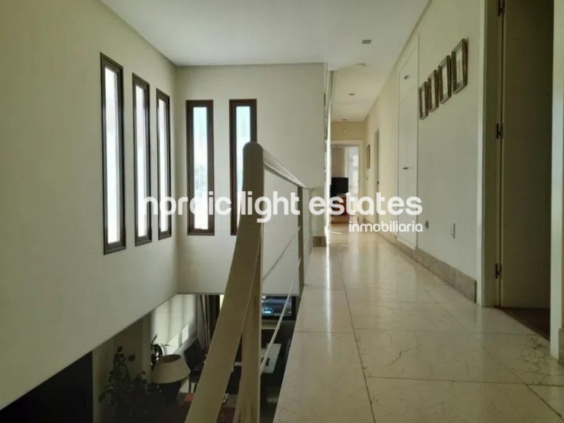 Luxury detached villa 6 beds, 5 baths 