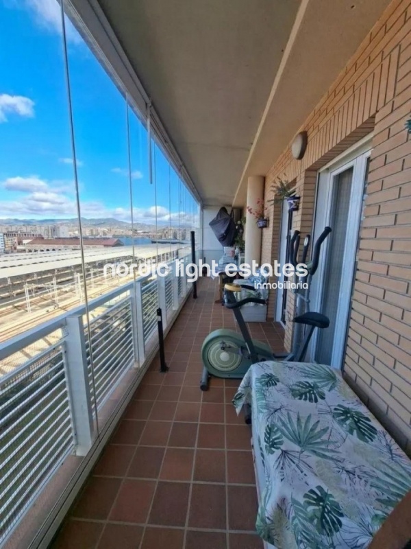 Excellent flat next to María Zambrano train station