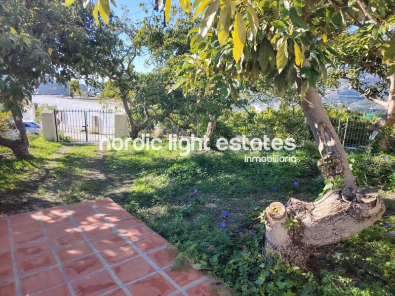 Casa de campo al sur a solo 2 kilómetros de Frigiliana y 4,5 de Nerja