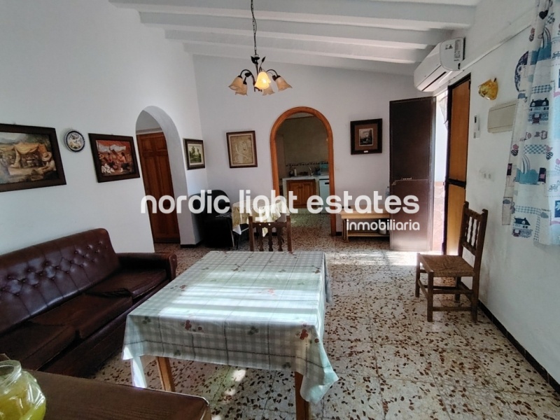 Casa de campo al sur a solo 2 kilómetros de Frigiliana y 4,5 de Nerja