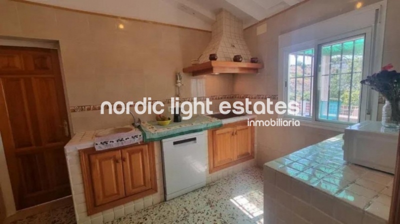 Casa de campo al sur a solo 2 kilómetros de Frigiliana y 4,5 de Nerja