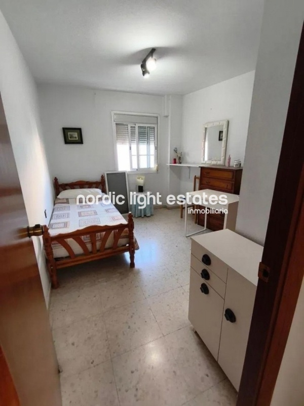Spacious 4 beds apartment with a 32 sqm terrace