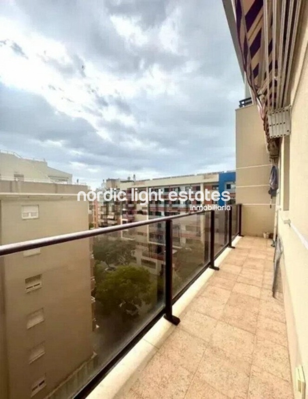 Excepcional piso muy amplio 4 dormitorios zona Parque Litoral