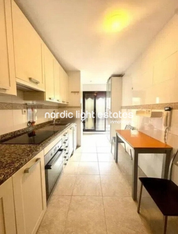 Excepcional piso muy amplio 4 dormitorios zona Parque Litoral