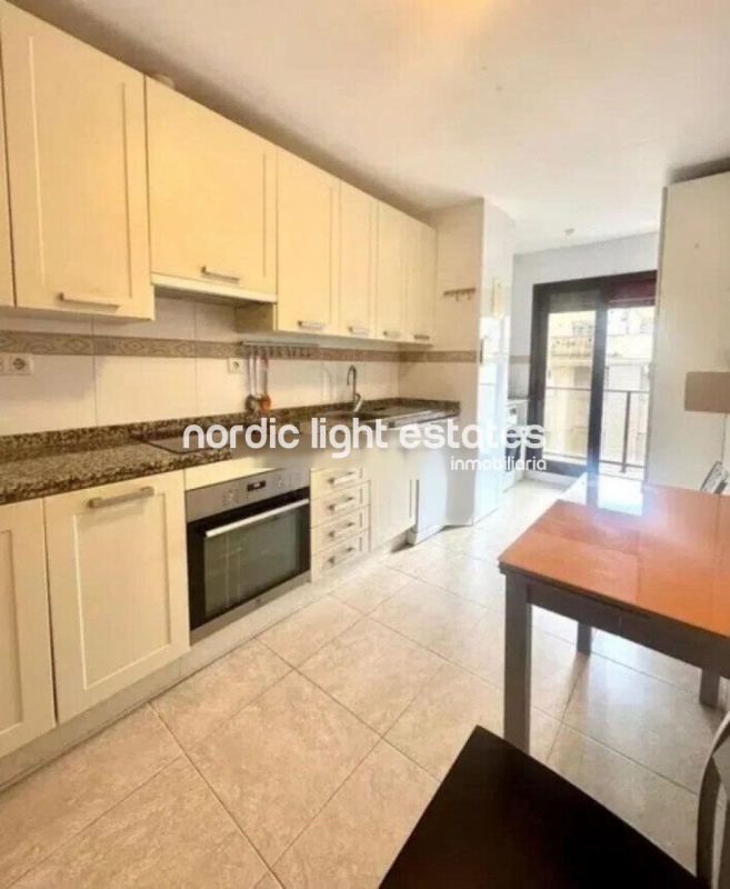 Excepcional piso muy amplio 4 dormitorios zona Parque Litoral