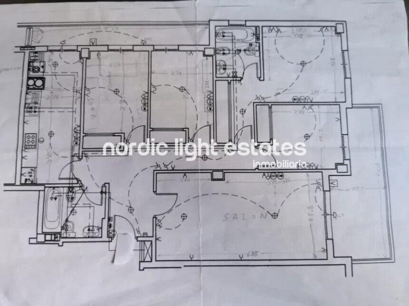 Excepcional piso muy amplio 4 dormitorios zona Parque Litoral