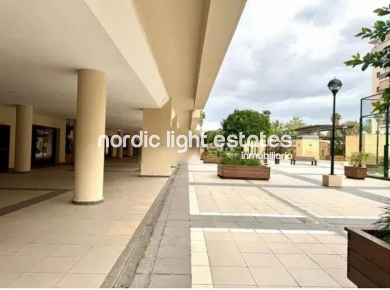 Excepcional piso muy amplio 4 dormitorios zona Parque Litoral