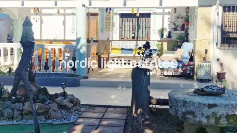 Gran finca rústica con casa a solo 400 metros de la playa