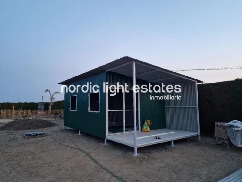 Gran finca rústica con casa a solo 400 metros de la playa