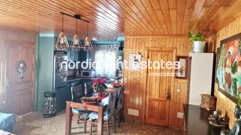 Gran finca rústica con casa a solo 400 metros de la playa