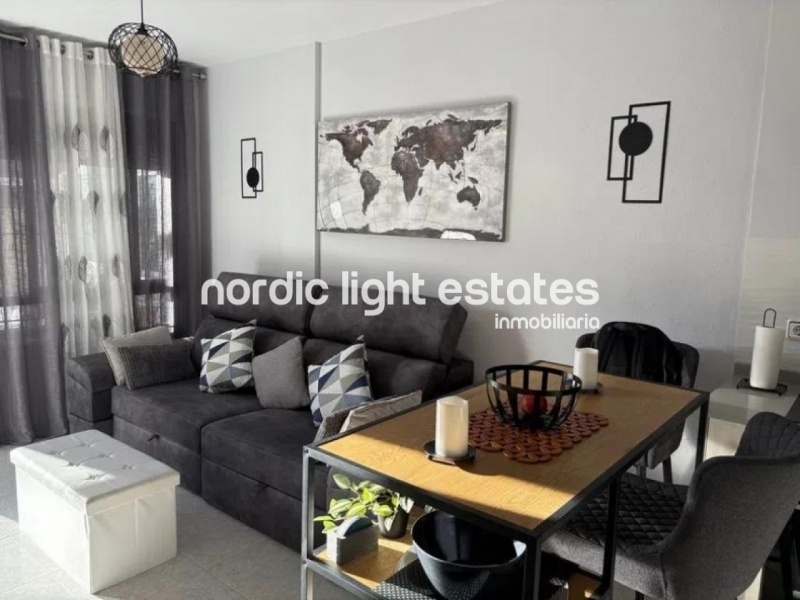 Stylish refurbished apartment with sea views