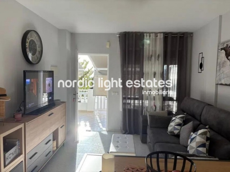 Stylish refurbished apartment with sea views