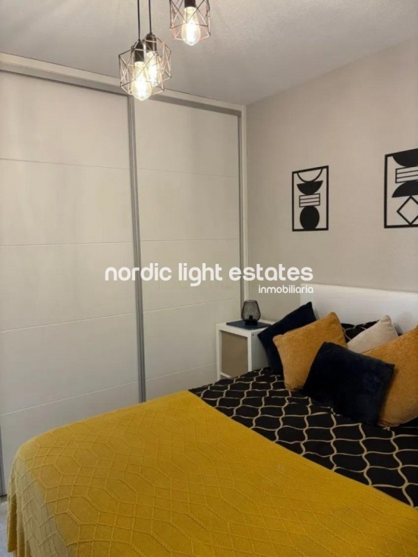 Stylish refurbished apartment with sea views