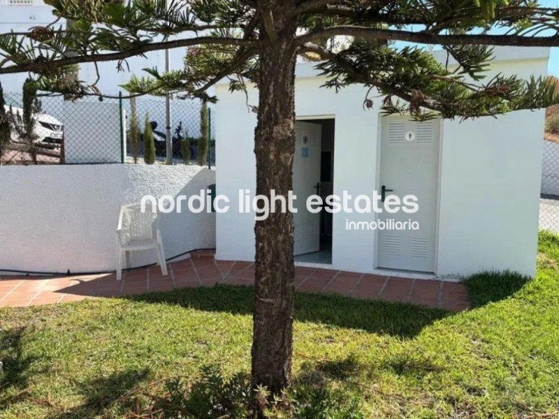 Stylish refurbished apartment with sea views