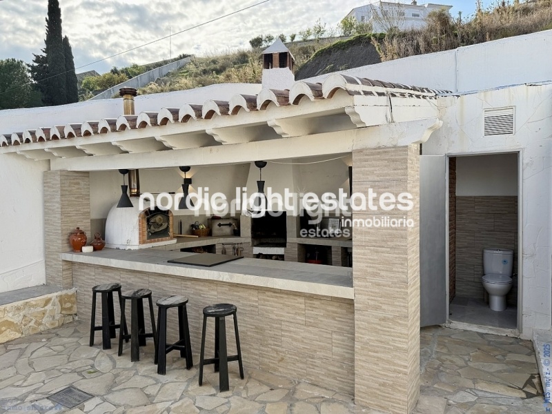 3 villas de lujo con 14 dormitorios,11 baños y 3 piscinas