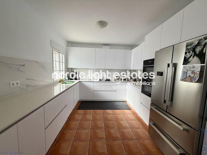 3 villas de lujo con 14 dormitorios,11 baños y 3 piscinas