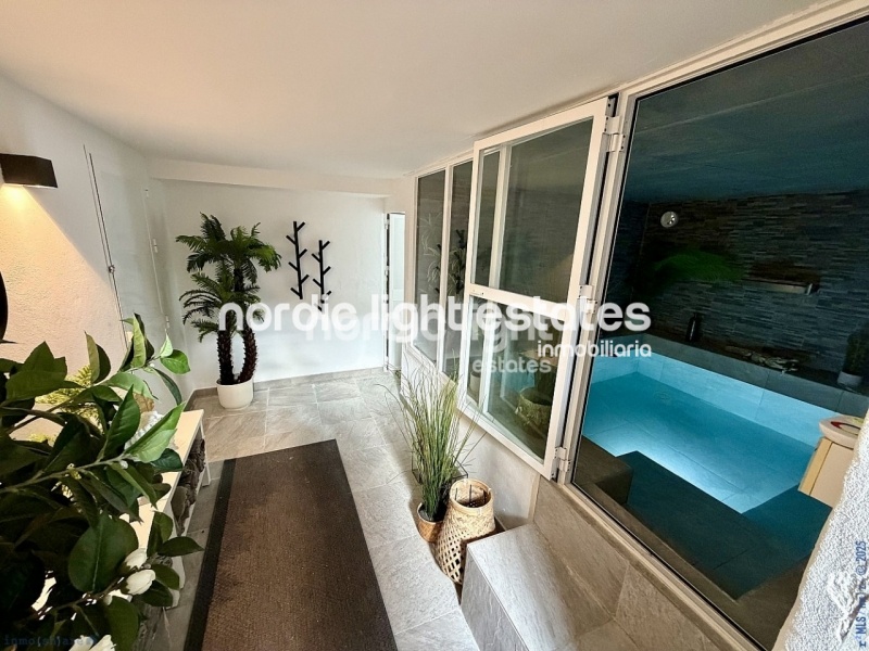 3 villas de lujo con 14 dormitorios,11 baños y 3 piscinas